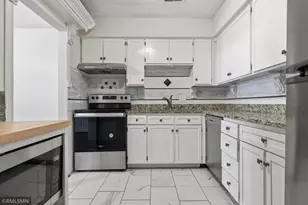 7211 W Franklin Ave, Saint Louis Park, MN 55426 - Photo 3