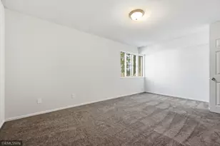 7211 W Franklin Ave, Saint Louis Park, MN 55426 - Photo 11