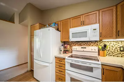684 Shoreacres Drive, Fairmont, MN 56031 - Photo 11