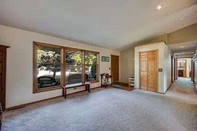 684 Shoreacres Drive, Fairmont, MN 56031 - Photo 5