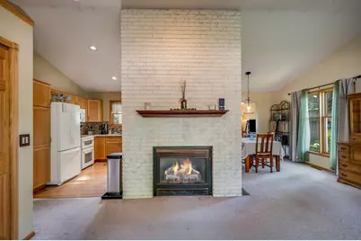 684 Shoreacres Drive, Fairmont, MN 56031 - Photo 3