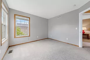 1724 Riverside Dr, Shakopee, MN 55379 - Photo 37