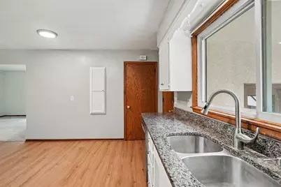 1527 Winchell Street, Saint Paul, MN 55106 - Photo 7