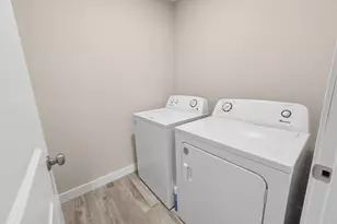 7852 W 145th St, Savage, MN 55378 - Photo 21