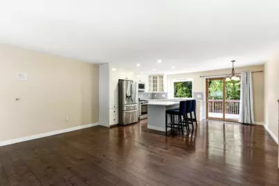 7064 Springhill Circle, Eden Prairie, MN 55346 - Photo 5