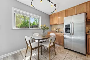 1762 McKnight Rd N, Maplewood, MN 55109 - Photo 9