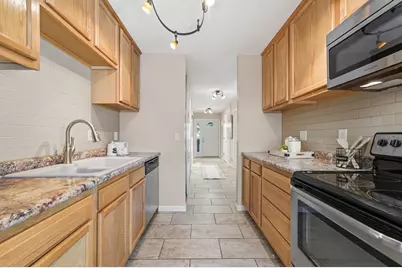 1762 McKnight Road N #17, Maplewood, MN 55109 - Photo 13