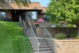 909 Luther Pl, Albert Lea, MN 56007 - Photo 1
