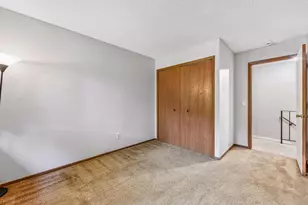 13316 Zenith Ln, Eden Prairie, MN 55346 - Photo 17