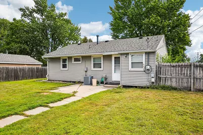 8534 Park Avenue S, Bloomington, MN 55420 - Photo 39