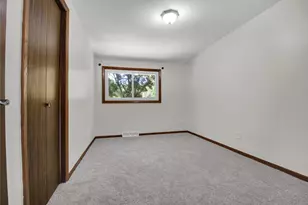 601 25th Ave SW, Willmar, MN 56201 - Photo 11