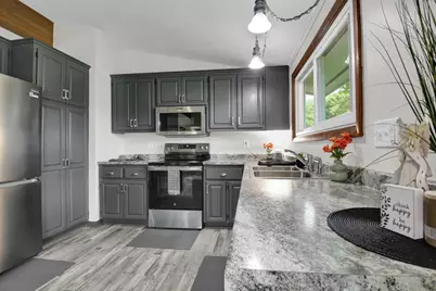 601 25th Avenue SW, Willmar, MN 56201 - Photo 3