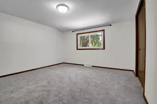 601 25th Ave SW, Willmar, MN 56201 - Photo 9