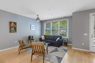 209 8th Street E, Saint Paul, MN 55101 - Photo 5