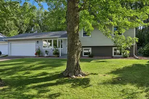 1949 Lakeaires Blvd, White Bear Lake, MN 55110 - Photo 3