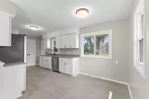 3000 Quarles Rd, Brooklyn Center, MN 55429 - Photo 19