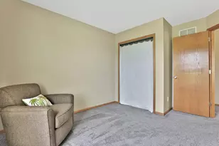 5175 Fairpoint Dr N, Hugo, MN 55038 - Photo 29
