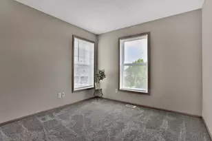 5175 Fairpoint Dr N, Hugo, MN 55038 - Photo 25
