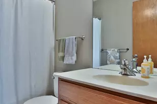 5175 Fairpoint Dr N, Hugo, MN 55038 - Photo 27