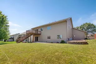 228 Creekside Dr, Eagle Lake, MN 56024 - Photo 7