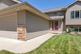 228 Creekside Dr, Eagle Lake, MN 56024 - Photo 5