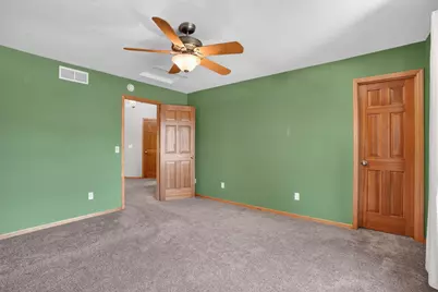 18897 Explorer Trail, Eden Prairie, MN 55347 - Photo 33