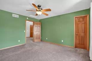 18897 Explorer Trail, Eden Prairie, MN 55347 - Photo 33