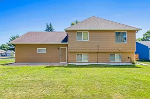 13200 Isanti St NE, Blaine, MN 55449 - Photo 33