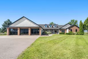 46445 250th St, Gaylord, MN 55334 - Photo 3