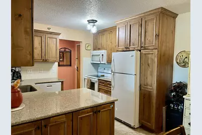 101 Albion Avenue #301, Fairmont, MN 56031 - Photo 3