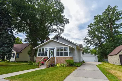 237 Markley Avenue N, Thief River Falls, MN 56701 - Photo 1