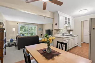 4360 Brookside Ct, Edina, MN 55436 - Photo 7