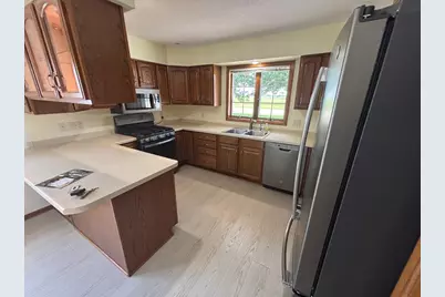 806 28th Avenue SW, Willmar, MN 56201 - Photo 9