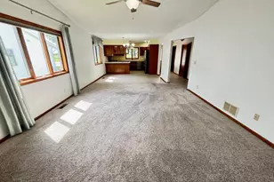 806 28th Ave SW, Willmar, MN 56201 - Photo 11