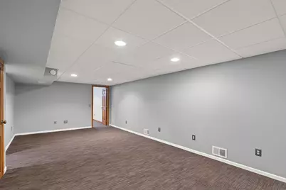 11005 45th Avenue N, Plymouth, MN 55442 - Photo 23