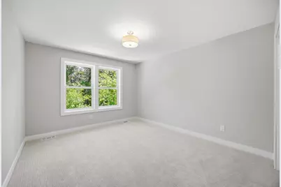 2399 Laurie Court W, Roseville, MN 55113 - Photo 37