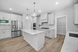 2399 Laurie Ct W, Roseville, MN 55113 - Photo 13