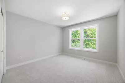 2399 Laurie Court W, Roseville, MN 55113 - Photo 31