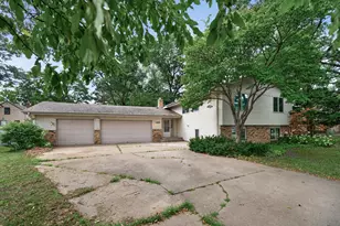 820 86th Ln NW, Coon Rapids, MN 55433 - Photo 3