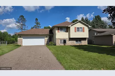 8001 Jeffery Avenue S, Cottage Grove, MN 55016 - Photo 1