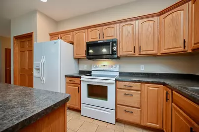 3525 W 7th Street #B, Winona, MN 55987 - Photo 9