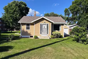 223 3rd St SE, Perham, MN 56573 - Photo 3