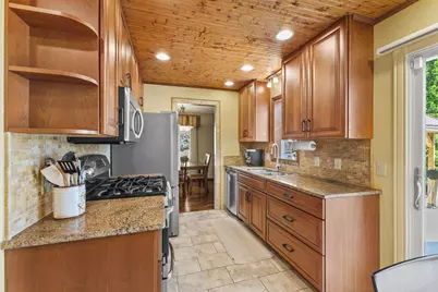 1993 Warbler Lane, Saint Paul, MN 55119 - Photo 13