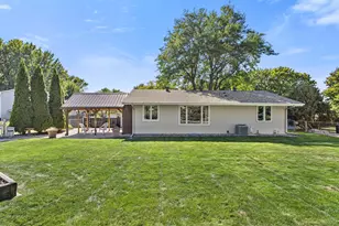 1993 Warbler Ln, Saint Paul, MN 55119 - Photo 49