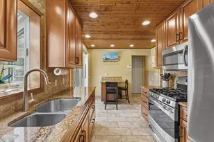 1993 Warbler Ln, Saint Paul, MN 55119 - Photo 15