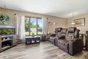 64 W 16th St, Buffalo City, WI 54622 - Photo 5