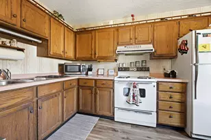 64 W 16th St, Buffalo City, WI 54622 - Photo 7