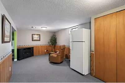 2607 Valley View Place, White Bear Lake, MN 55110 - Photo 23