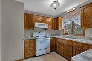 1735 Hazelwood Circle, Saint Cloud, MN 56303 - Photo 7