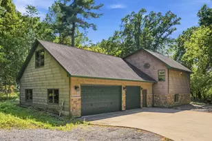 909 N Cascade St, Osceola, WI 54020 - Photo 25